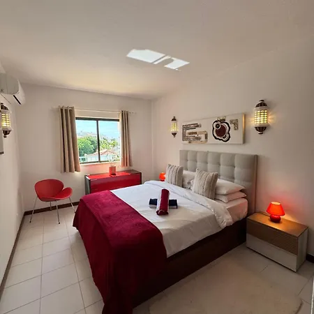 Casa Julio-rooftop Terrace & Pool 5 Min To Appartement Carvoeiro (Lagoa)