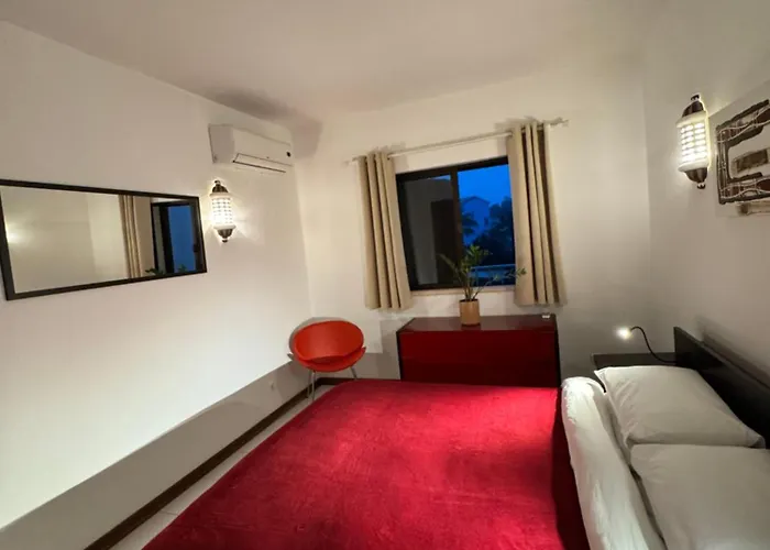 Casa Julio-rooftop Terrace & Pool 5 Min To * Carvoeiro (Lagoa)
